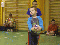 Mikołajki z owalną piłką